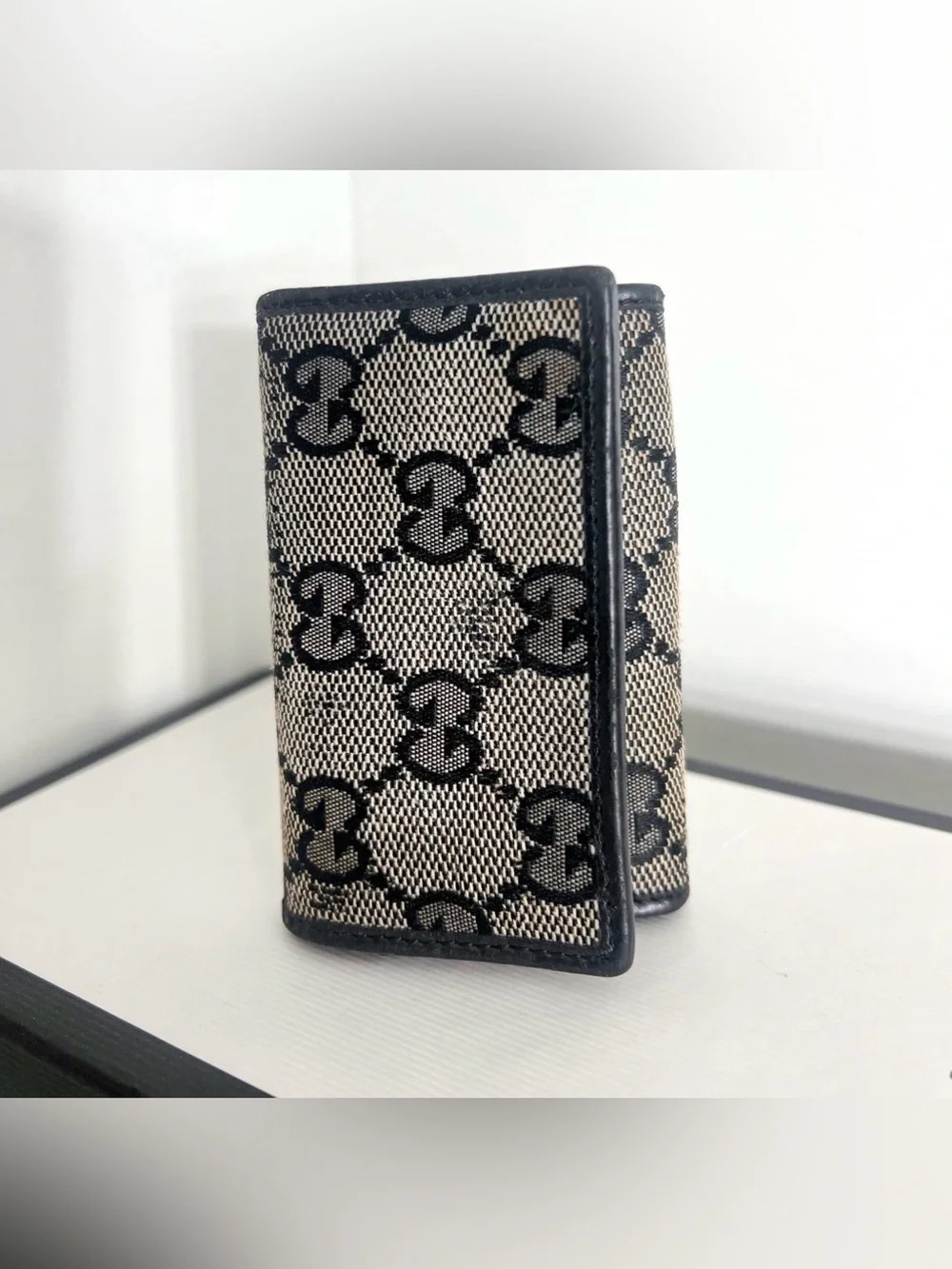 Gucci Keychain Clip Wallet - Picture 2 of 6